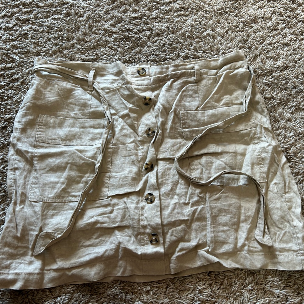 Beige Button-Up skort